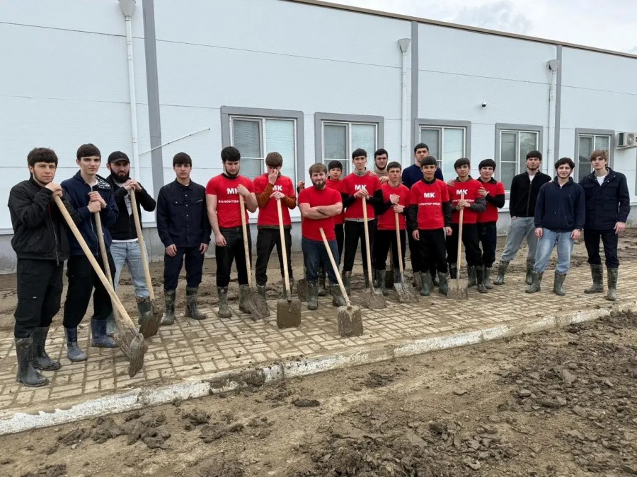 НЕ СЛОВОМ ,А ДЕЛОМ