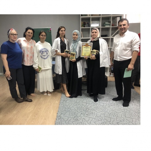 Интеллектуальный квиз «Игра с умом» посвящённый Дню единства народов Дагестана