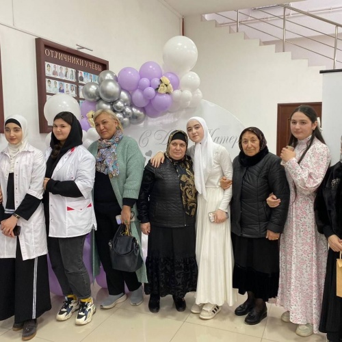 День матери