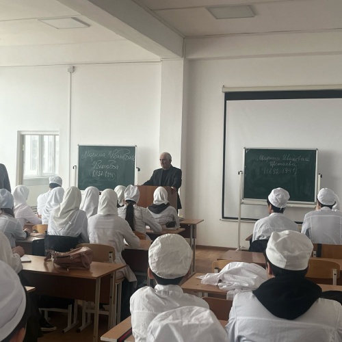 В Медицинском колледже «ПОАНО» г.Хасавюрт прошло мероприятие со студентами 1 – го курса отделения лечебное дело на тему: «Мораль и нравственность. Нравственные общечеловеческие ценности»