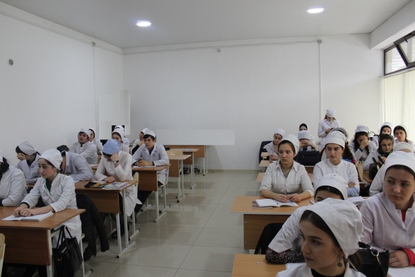 Студенты во время встречи